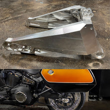 Load image into Gallery viewer, M8 Softail Swinger
