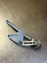 Load image into Gallery viewer, FXR / 08 earlier Bagger
